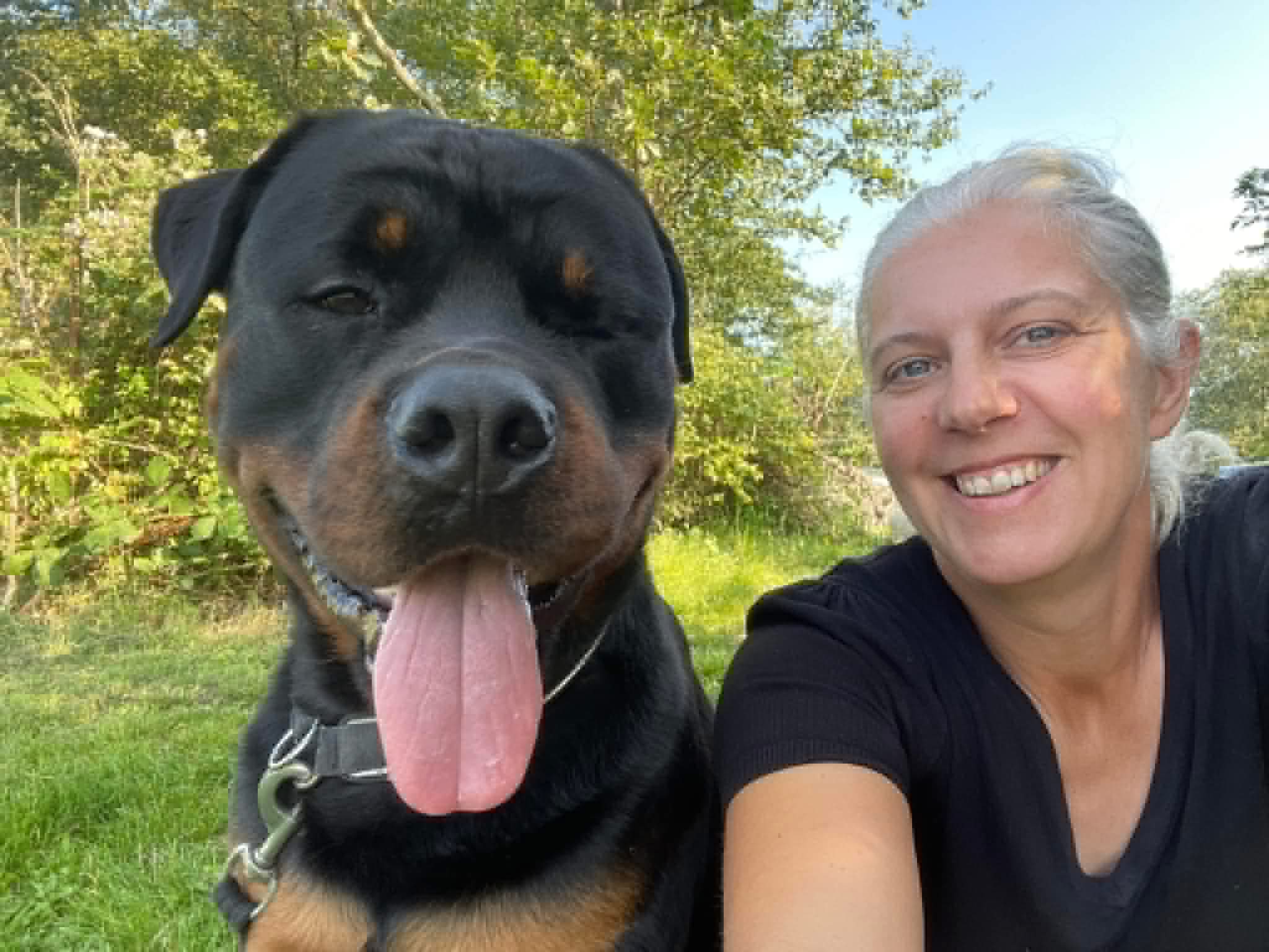 Dagmar og hendes hund Selfiee af Dagmar og hendes hund - en rottweiler.